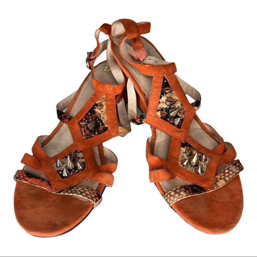 House of Harlow‎ Sandals